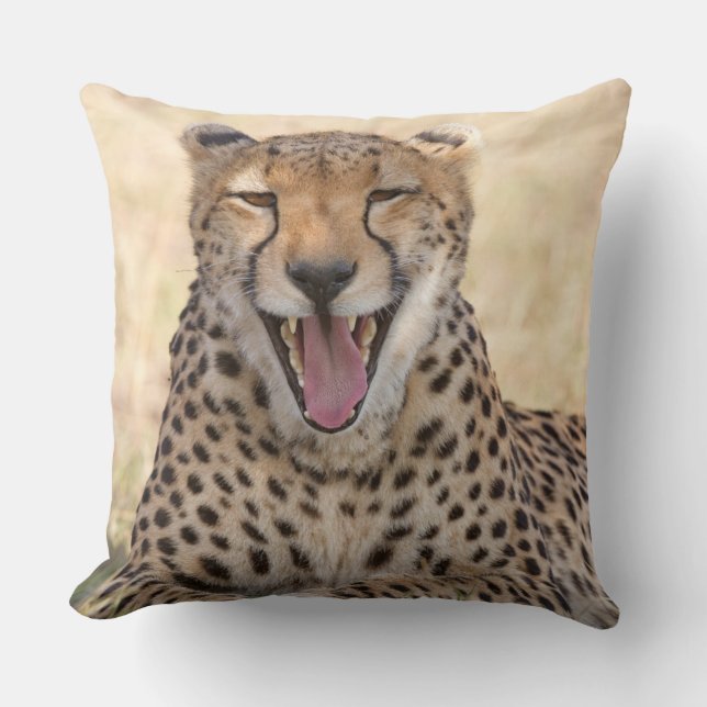 Coussin Yawning Cheetah (Recto)