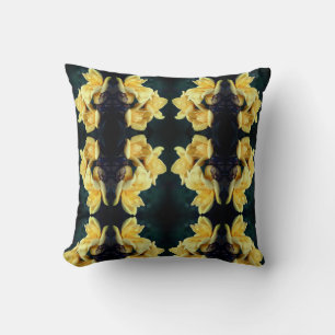 Coussin Yellow Rose Trio Motif Abstrait