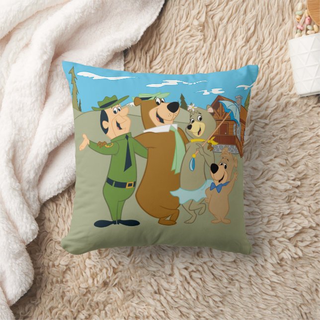 Coussin Yogi Ours et amis Accueil chaleureux (Couverture)