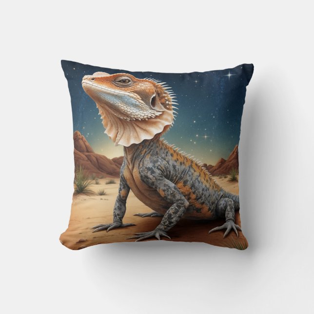 Coussin Young Frill-necked Lizard Wildlife Scene (Recto)
