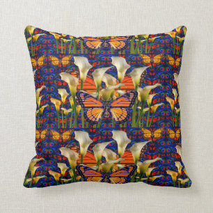 COUSSIN ZANTEDESCHIAS ET PAPILLON DE MONARQUE BLANCS