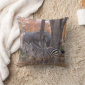 Coussin Zèbre et Eléphants (Couverture)