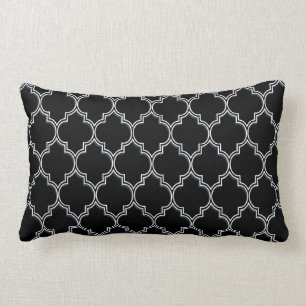 Coussins blancs de Quatrefoil et gris noirs