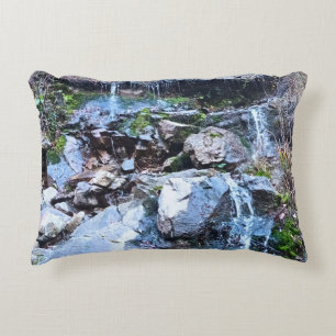 Coussins Décoratifs Cascade de montagne pittoresque - Nature sauvage R