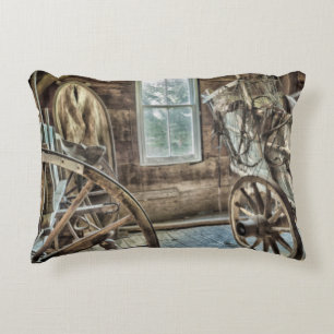 Coussins Décoratifs Chariot couvert, roues en bois