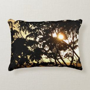 Coussins Décoratifs Coucher du soleil à travers les arbres I Photograp