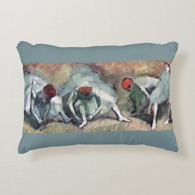 Coussins Décoratifs Danseuses qui se chaussent par Edgar Degas (Devant)