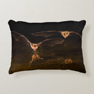 Coussins Décoratifs Deux chauves-souris volant au-dessus de l'eau, Ari
