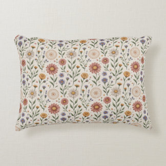 Coussins Décoratifs Fleurs sauvages dessinées à la main dans un patchw