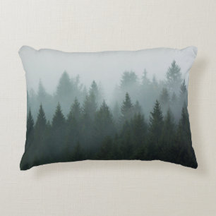 Coussins Décoratifs Forest in the morning mist in the mountain. Spruce