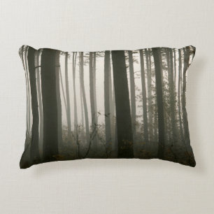 Coussins Décoratifs forêt et silhouettes des arbres dans la nature