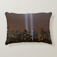 Hommage de World Trade Center dans la lumière à
