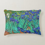 Coussins Décoratifs Irises, points d'infini par Vincent van Gogh<br><div class="desc">Après Vincent van Gogh - Irises,  Points Infinity. Vincent Willem van Gogh (1853-1890) était un peintre postimpressionniste hollandais qui devint à titre posthume l'une des figures les plus célèbres et influentes de l'histoire de l'art occidental.</div>