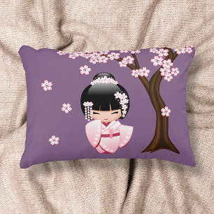 Coussins Décoratifs Kimono rose Kawaii Kokeshi sur fond violet
