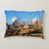 Coussins Décoratifs Les Fubby qui ont percé la tribu de l'arbre. (Dos)