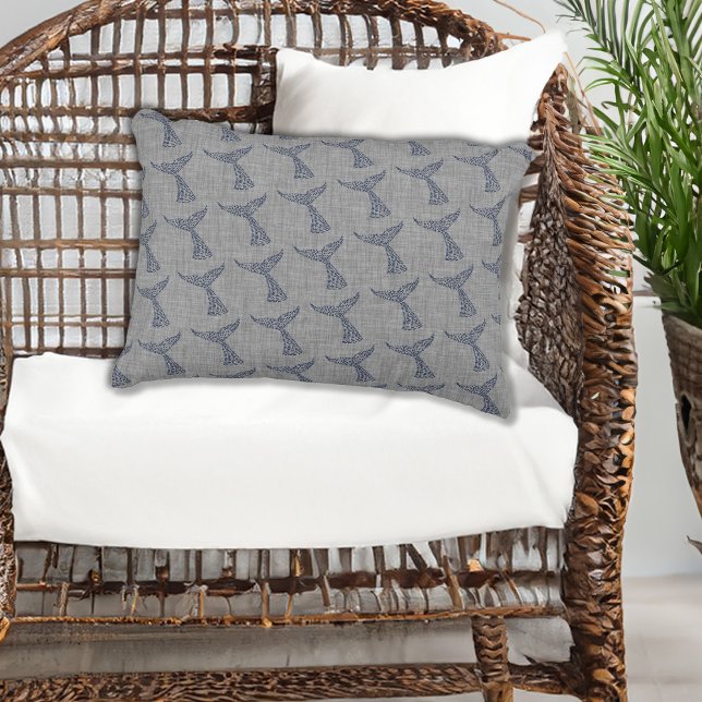 Coussins Décoratifs Ligne de voile nautique (Nautical Whale Tail Line Art Accent Pillow)