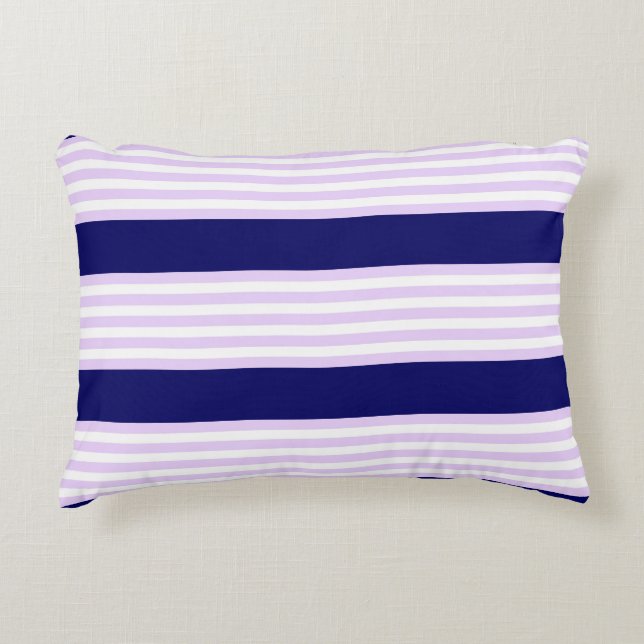Coussins Décoratifs Lilac et rayures blanches motif avec bleu marine (Devant)