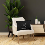 Coussins Décoratifs Logo de l'entreprise noir blanc élégant<br><div class="desc">Un arrière - plan noir élégant. Personnalisez et ajoutez votre entreprise,  le logo de l'entreprise et un texte. Lettres blanches. Si vous voulez que le coussin ne contienne pas de texte,  utilisez votre touche back-space pour supprimer.</div>