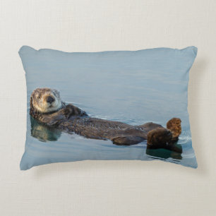 Coussins Décoratifs Loutre de mer flottant sur le dos dans l'océan