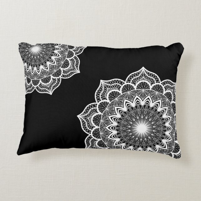 Coussins Décoratifs Mandala blanc sur fond noir (Dos)
