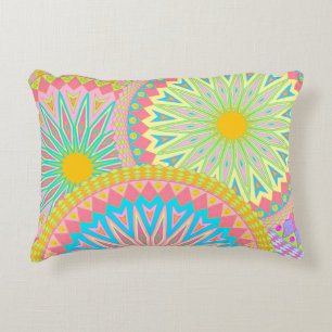 Coussins Décoratifs Mandala superposé rose bleu jaune menthe violet