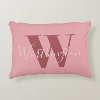 Coussins Décoratifs Monogramme de fille et nom rose roux