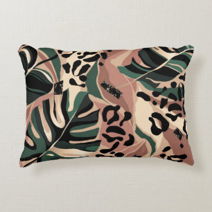Coussins Décoratifs Motif exotique moderne avec peau de léopard. Créat