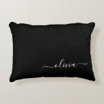 Coussins Décoratifs Noir Blanc Moderne Minimaliste Élégant Monogramme<br><div class="desc">Découvrez notre collection minimaliste moderne de monogrammes noirs et blancs : Faites preuve de simplicité et de sophistication grâce à nos designs minimalistes, conçus pour élever votre style sans effort. Réalisée avec un oeil attentif pour l'esthétique moderne, cette collection présente des motifs noirs et blancs épurés accentués par des monogrammes...</div>