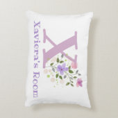 Coussins Décoratifs Nom et Initiale sur un Design Floral. Joli (Dos(Vertical))