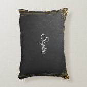 Coussins Décoratifs Oreiller personnalisé avec nom – Élégant noir et o (Devant(Vertical))