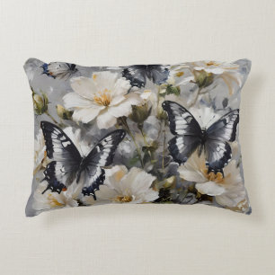 Coussins Décoratifs Papillons Noir Et Blanc Sur Fleurs Blanches,