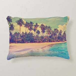 Coussins Décoratifs Paradis tropical : mer, hôtel, plage.