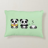 Coussins Décoratifs Petites pandas mignonnes sur vert (Dos)