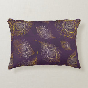 Coussins Décoratifs Plumes de paon or en arrière - plan violet