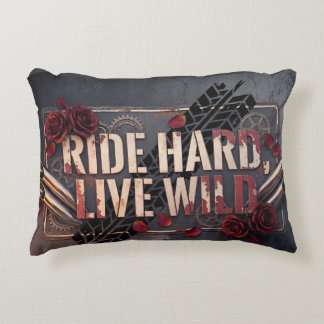 Coussins Décoratifs ride hard live wild