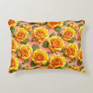 Coussins Décoratifs Roses jaunes sur un arrière - plan rose