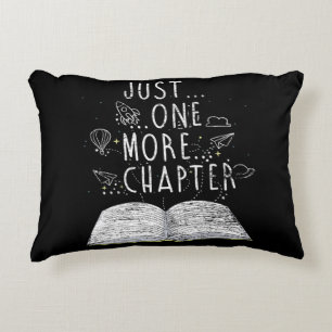 Coussins Décoratifs un seul chapitre de plus lisant des livres