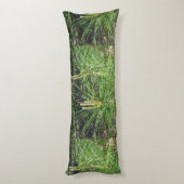 Coussins Longs Aiguilles de pin par Kenneth Yoncich (Dos (Vertical))