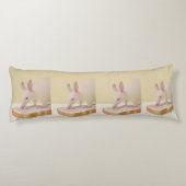 Coussins Longs Albino Aardvark & Sprinkle Toast – Minimal Whimsy (Dos)