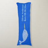 Coussins Longs Bébé bleu mignon Garçon Narwhal Personnalisé Naiss (Devant (Vertical))