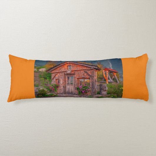 Coussins Longs Body Oreiller chalet magique au soleil matinal (Devant)