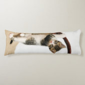 Coussins Longs Chat de bébé, escalade mignonne de chaton, câline (Devant)