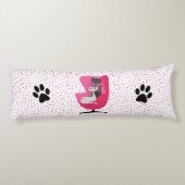 Coussins Longs Chats atomiques dans un fauteuil rose empreintes d (Dos)