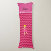 Coussins Longs Chevrons nommés personnalisés de rose de ballerine (Devant (Vertical))