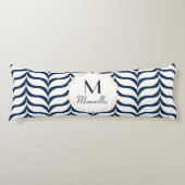 Coussins Longs Chevrons Tan Blanc Courbé Monogramme (Devant)