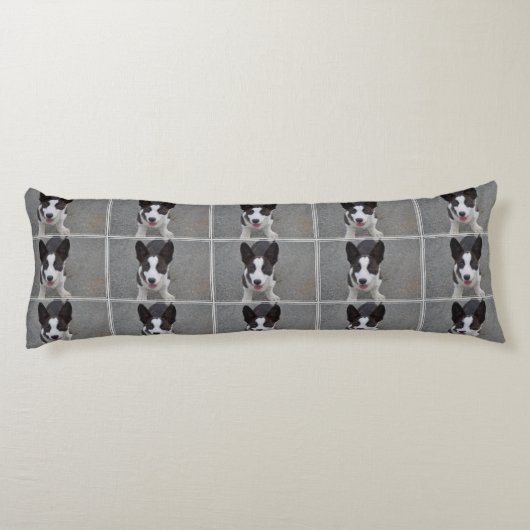 Coussins Longs Chiot mignon de corgi (Dos)