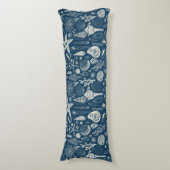 Coussins Longs Coques de mer sur bleu foncé (Devant (Vertical))