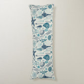 Coussins Longs Coques de mer sur le blanc (Devant (Vertical))