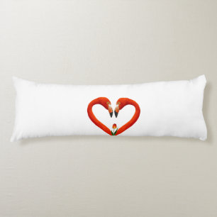 Coussins Longs Couple de flamants roses sur fond blanc