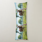 Coussins Longs Cow & Bassoon Pasture Body Pillow – Whimsical Farm (Dos (Vertical))
